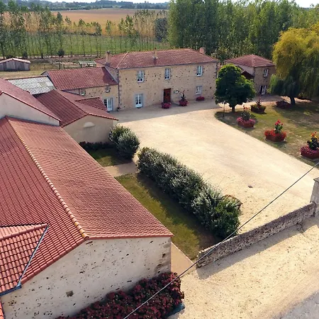 Le Logis Du Chateau Vieillevigne (Loire-Atlantique)
