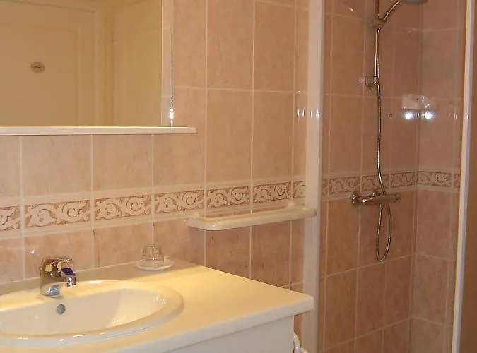 Le Logis Du Chateau Pensjonat Vieillevigne (Loire-Atlantique)